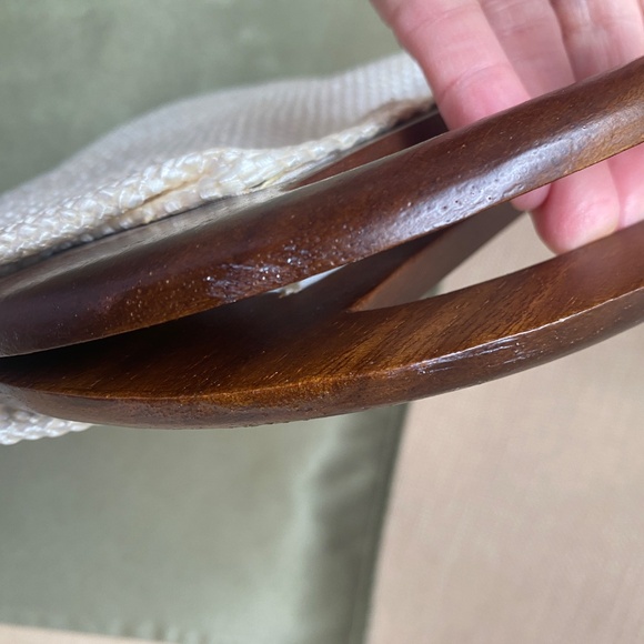 Vintage Woven Purse with Wood Clasp Handle Mid Century Style Handbags - Picture 8 of 16